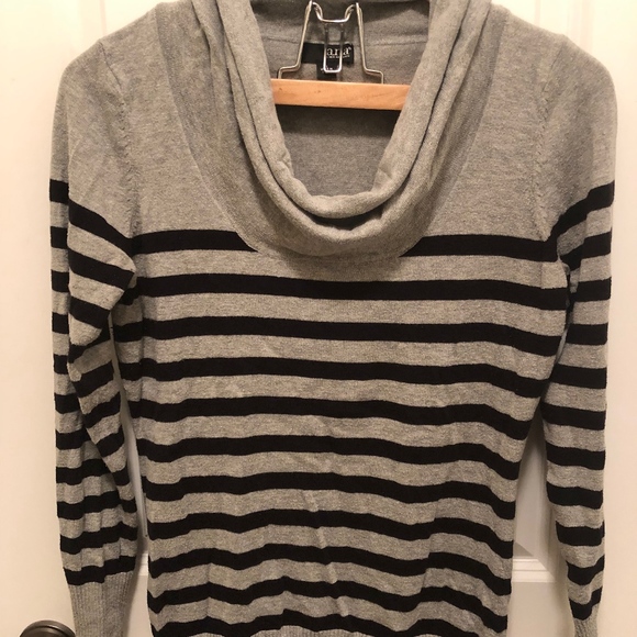 ANA Cowl neck cozy sweater - Picture 2 of 4